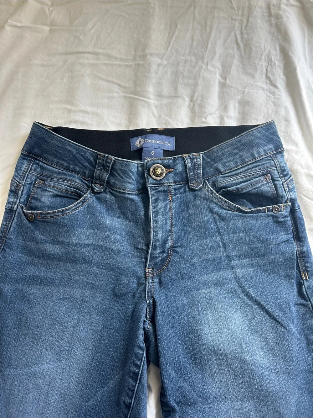 Democracy Women's Medium Blue Straight-Leg Jeans - Picture 2 of 3